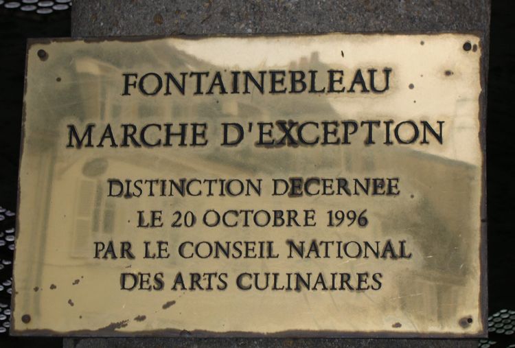 Le Marché de Fontainebleau a mal à sa Halle ! Le Marché de Fontainebleau a mal à sa Halle !