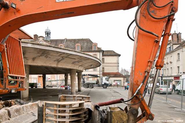 La Mairie de Fontainebleau fait volontairement traîner la réouverture de la Halle…