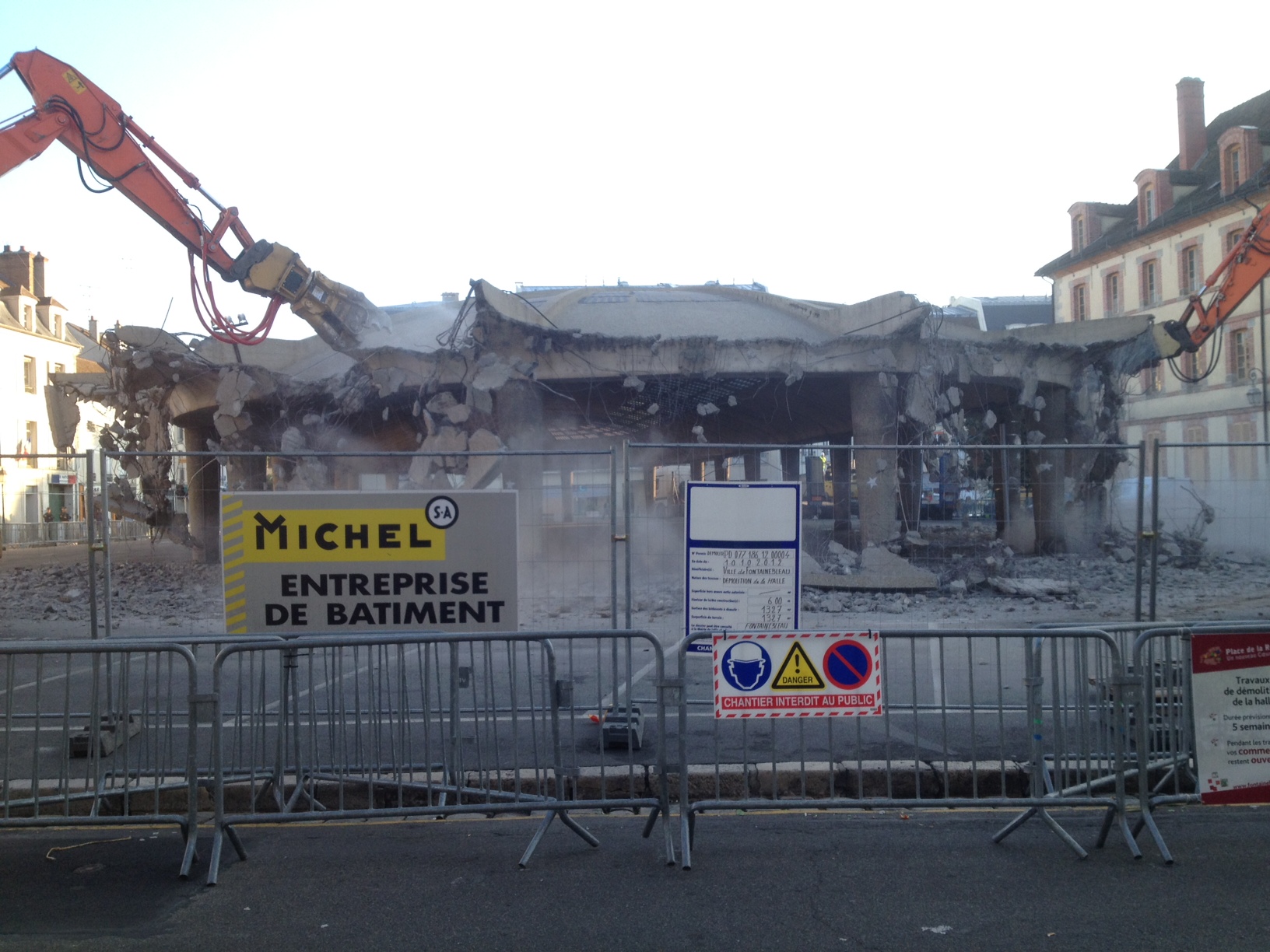Démolition de la Halle : seul bilan du maire sortant