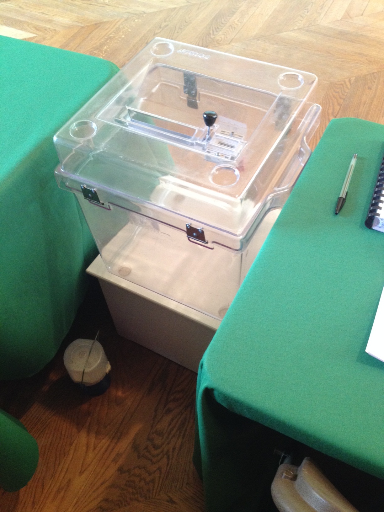 Elections européennes à Fontainebleau : UMP en baisse, FN en forte hausse, EELV en chute, PS stable Elections européennes à Fontainebleau : UMP en baisse, FN en forte hausse, EELV en chute, PS stable