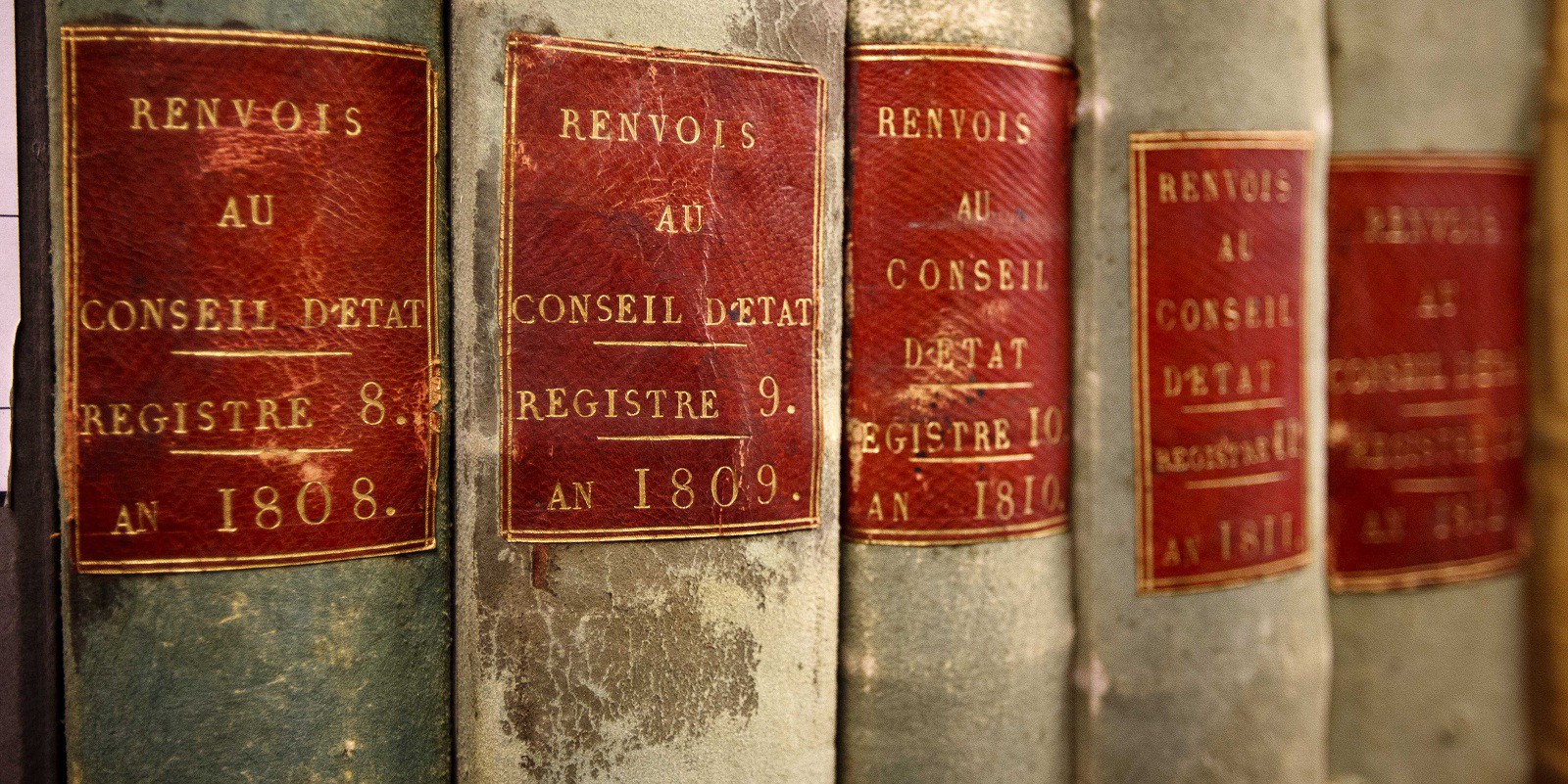 Les Archives Nationales de Fontainebleau dans la tourmente