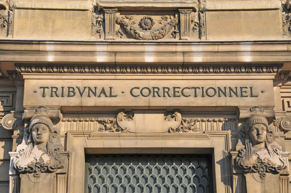 Stop aux procédures judiciaires Stop aux procédures judiciaires