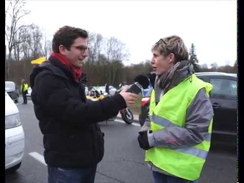 Reportage Actus de Bleau : Echange avec les gilets jaunes de Fontainebleau Reportage Actus de Bleau : Echange avec les gilets jaunes de Fontainebleau