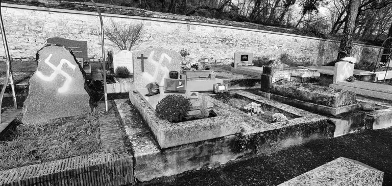 Des profanations antisémites au cimetière de Fontainebleau